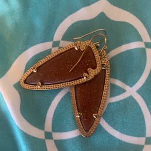 Kendra Scott brown mini skylar earring